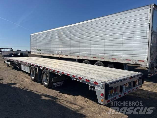 Reitnouer  Lowboy trailer