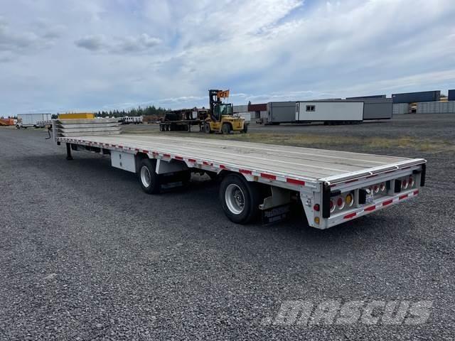 Reitnouer  Lowboy trailer