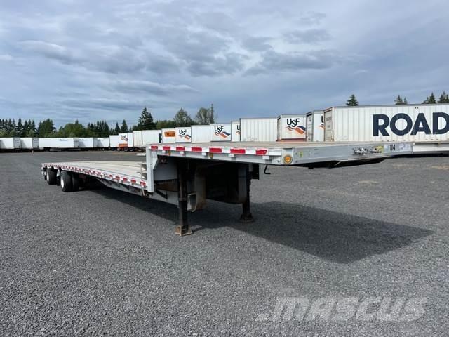 Reitnouer  Lowboy trailer