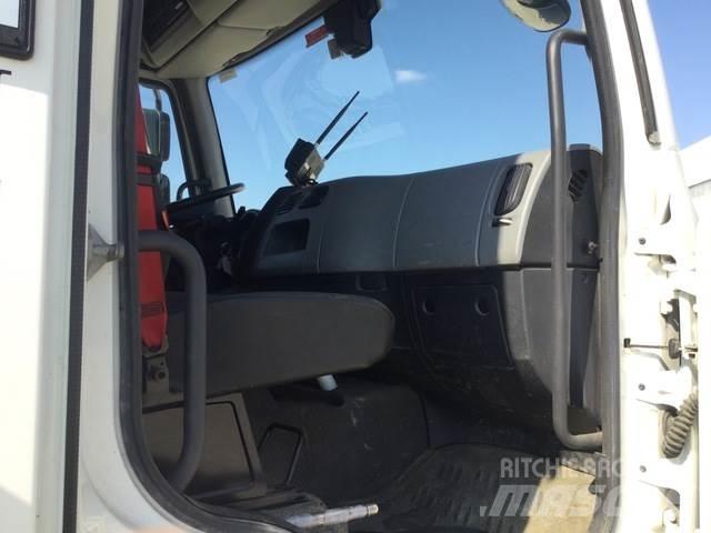 Renault D250 Digger Derricks trucks