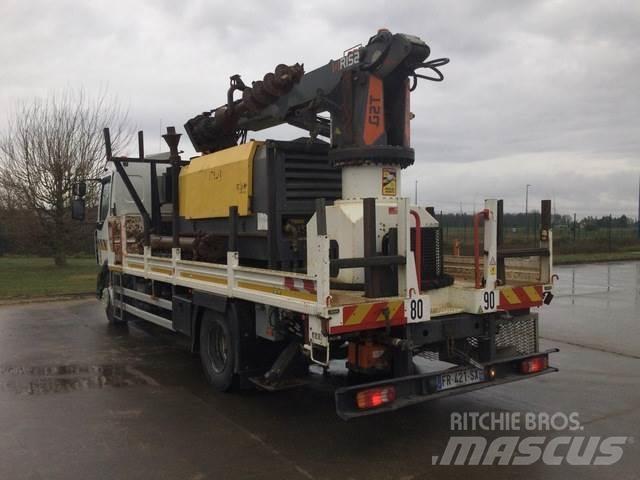 Renault D250 Digger Derricks trucks