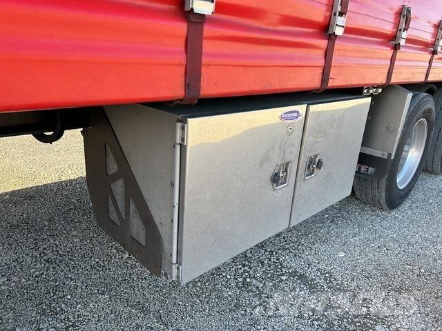  Roadmaster Curtain Side Trailers