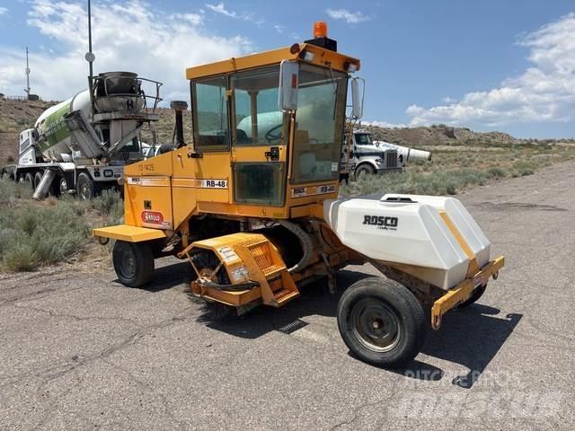 Rosco 4880 Indoor sweepers