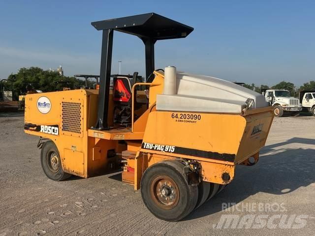 Rosco 915 Pneumatic tired rollers