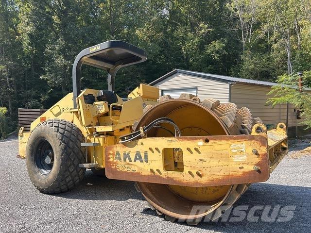 Sakai SV505 Single drum rollers