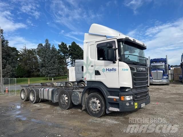 Scania R560 Cab & Chassis Trucks
