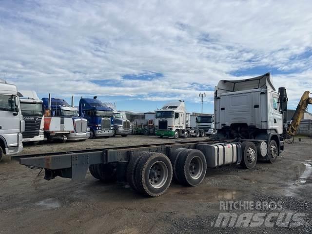 Scania R560 Cab & Chassis Trucks