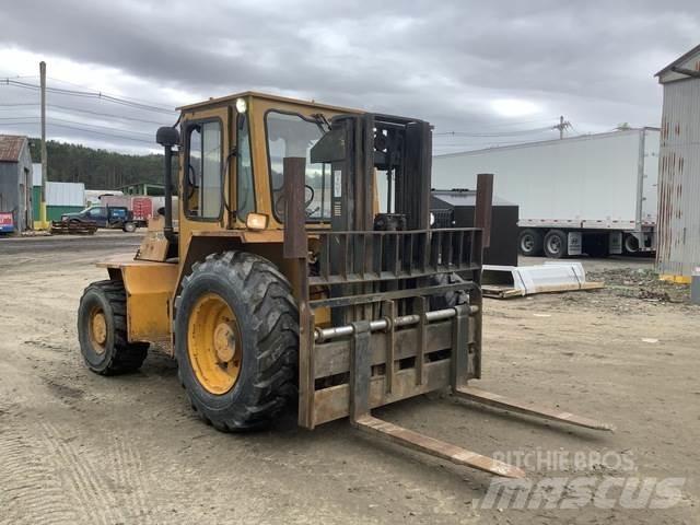 Sellick S-100 Rough Terrain Trucks