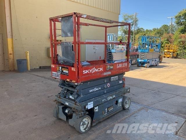 SkyJack 3219 Scissor Lifts
