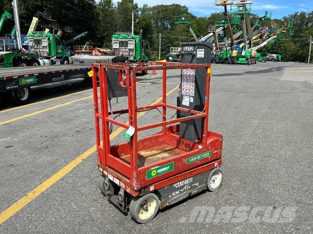 SkyJack SJ12 Vertical mast lifts