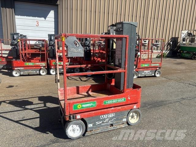 SkyJack SJ12 Vertical mast lifts
