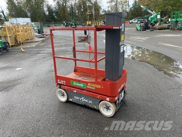 SkyJack SJ12 Vertical mast lifts
