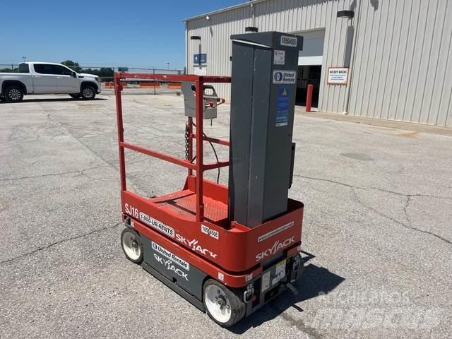 SkyJack SJ16 Vertical mast lifts