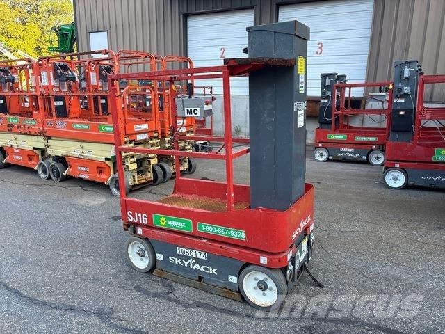 SkyJack SJ16 Vertical mast lifts