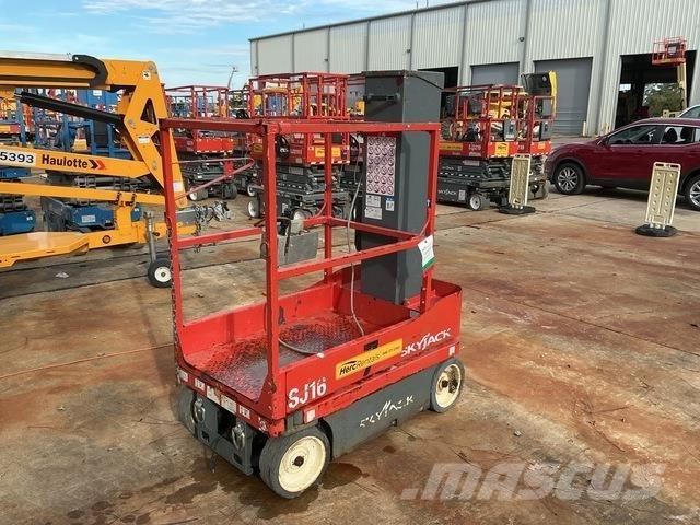 SkyJack SJ16 Vertical mast lifts