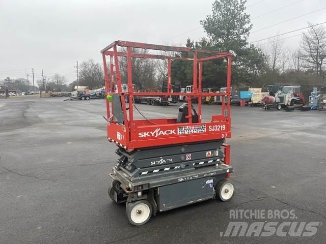 SkyJack SJ3219 Scissor Lifts