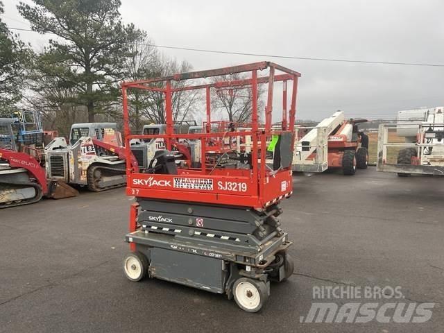 SkyJack SJ3219 Scissor Lifts
