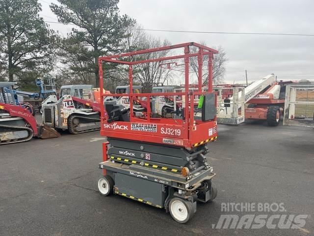 SkyJack SJ3219 Scissor Lifts