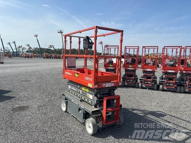 SkyJack SJ3219 Scissor Lifts