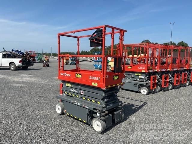SkyJack SJ3219 Scissor Lifts