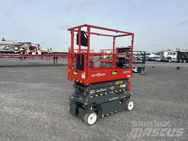 SkyJack SJ3219 Scissor Lifts