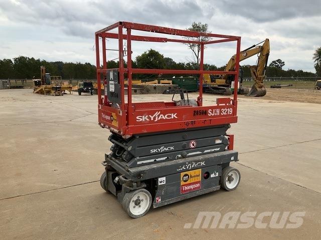 SkyJack SJ3219 Scissor Lifts