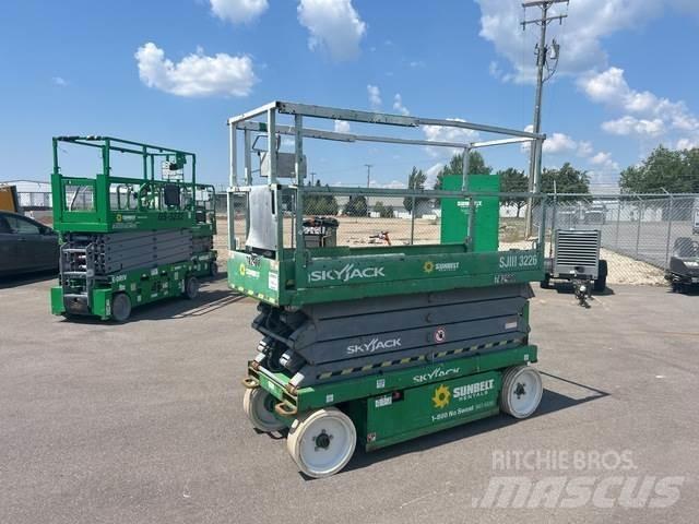 SkyJack SJ3226 Scissor lifts
