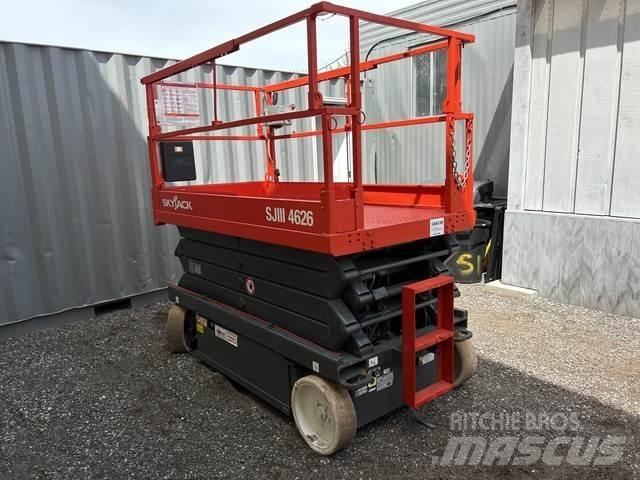 SkyJack SJ4626 Scissor Lifts