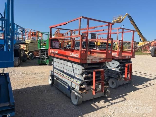 SkyJack SJ4632 Scissor Lifts