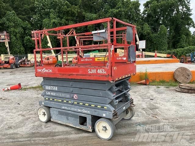 SkyJack SJ4632 Scissor Lifts