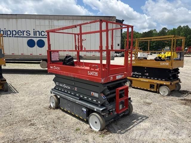 SkyJack SJ4726 Scissor Lifts