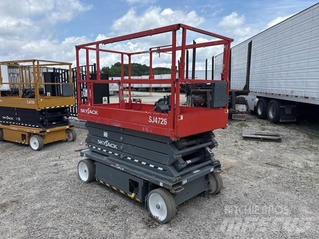 SkyJack SJ4726 Scissor Lifts