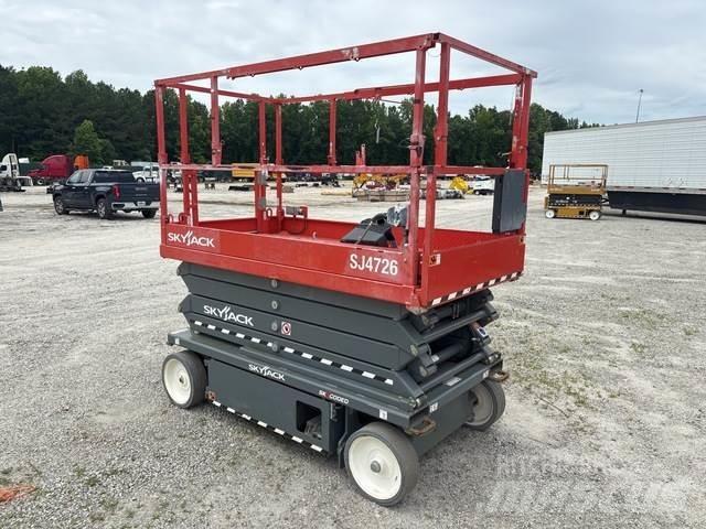 SkyJack SJ4726 Scissor Lifts