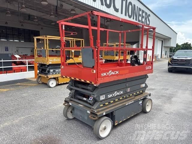 SkyJack SJ4726 Scissor Lifts