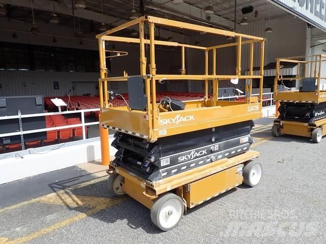 SkyJack SJ4726 Scissor Lifts