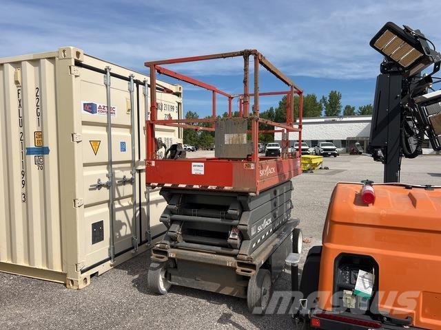 SkyJack SJ4732 Scissor Lifts