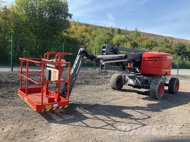 SkyJack SJ51AJ Articulated boom lifts