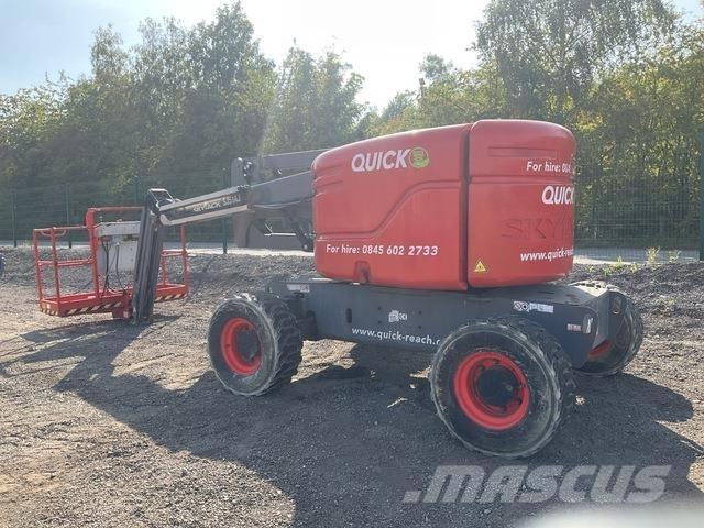 SkyJack SJ51AJ Articulated boom lifts