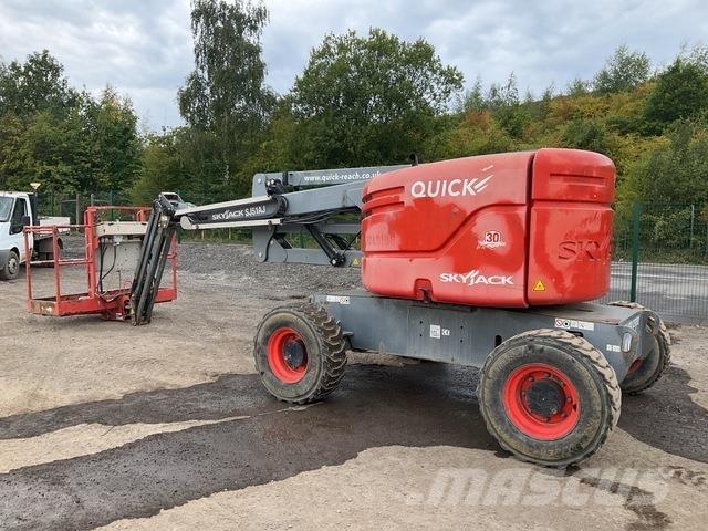 SkyJack SJ51AJ Articulated boom lifts