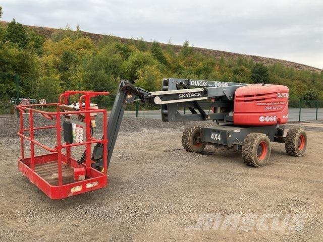 SkyJack SJ51AJ Articulated boom lifts