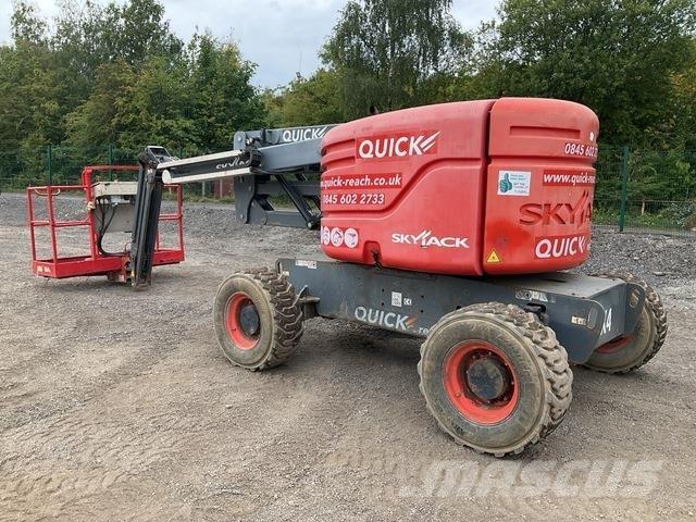 SkyJack SJ51AJ Articulated boom lifts