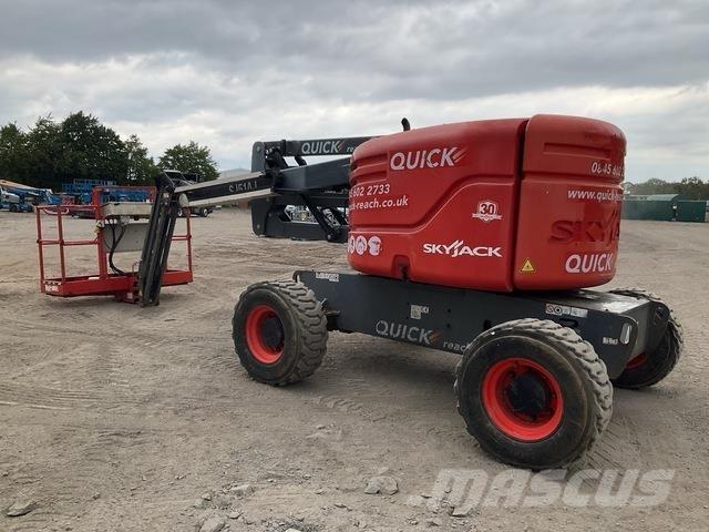 SkyJack SJ51AJ Articulated boom lifts