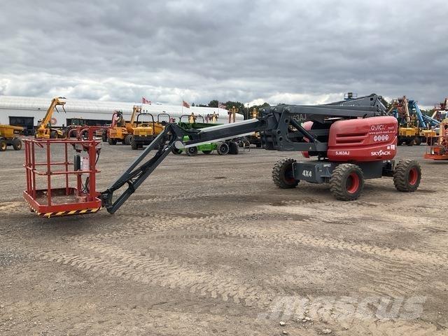 SkyJack SJ63J Articulated boom lifts