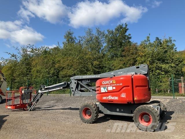 SkyJack SJ63J Articulated boom lifts