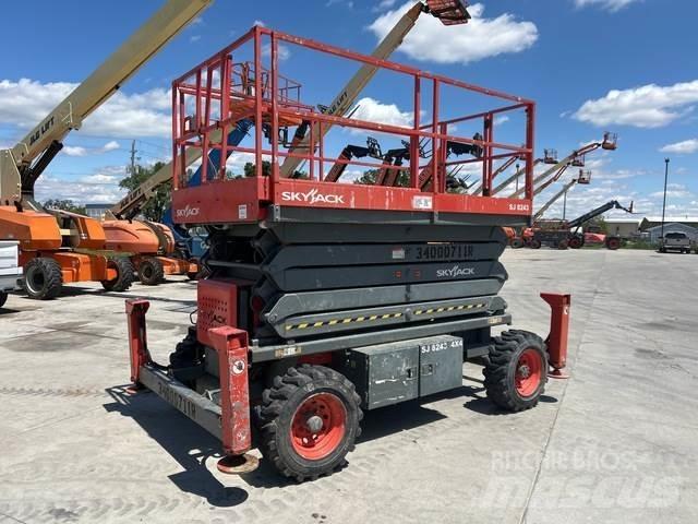 SkyJack SJ8243 Scissor Lifts