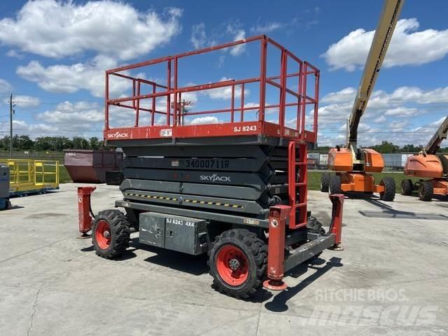 SkyJack SJ8243 Scissor Lifts