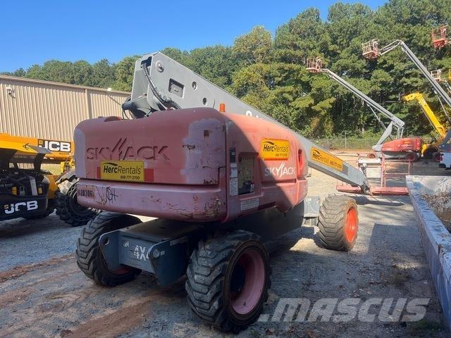 SkyJack SJ82T Telescopic boom lifts
