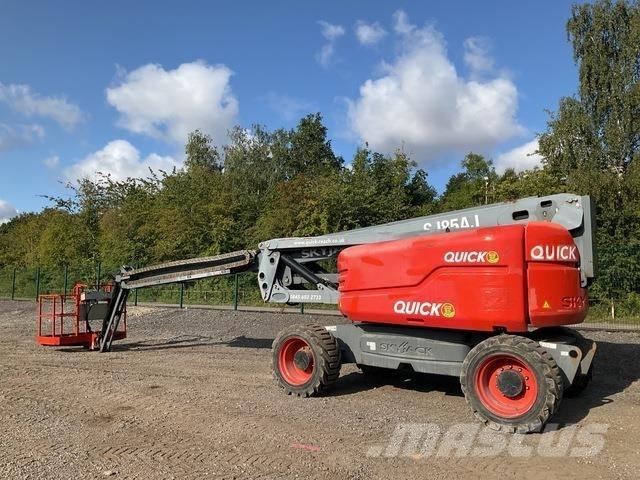 SkyJack SJ85AJ Articulated boom lifts