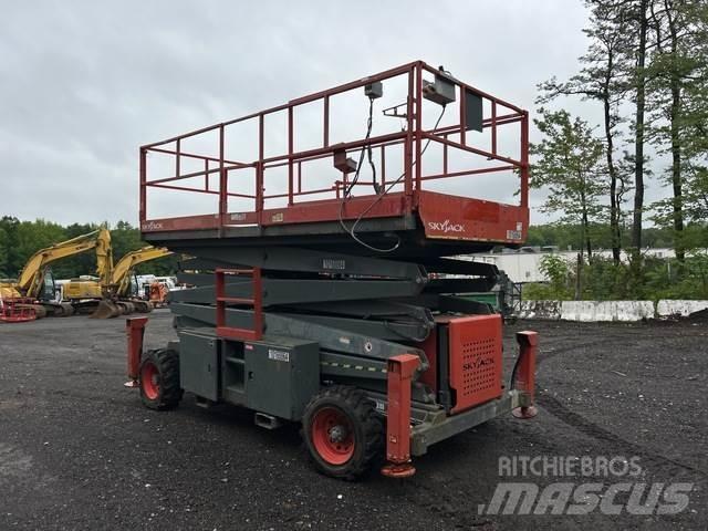 SkyJack SJ9250 Scissor Lifts