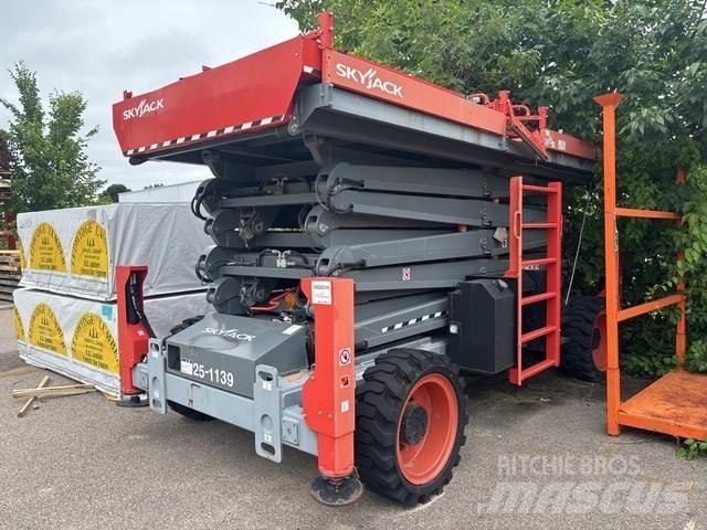 SkyJack SJ9253 Scissor Lifts